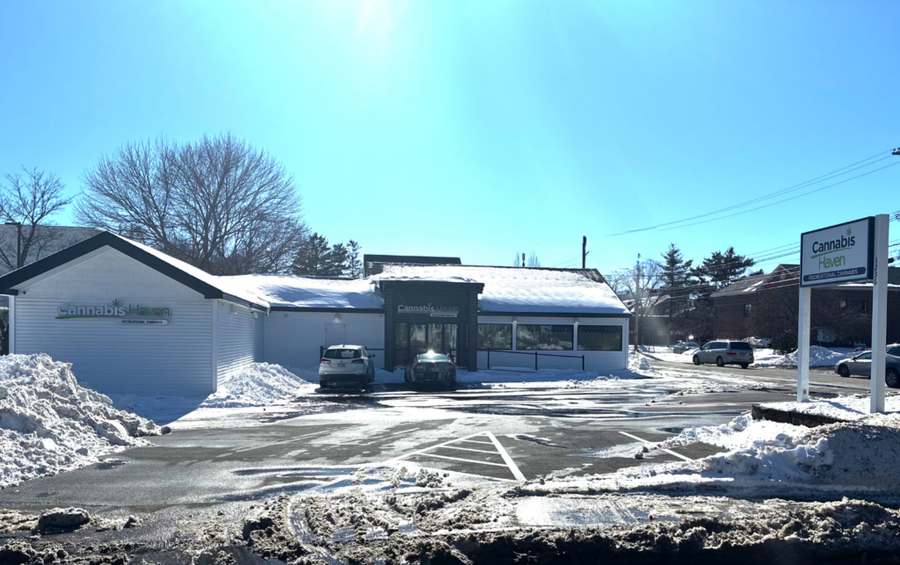 1236 Congress Street — Recreational storefront